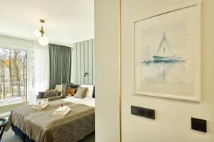 Golden Hour Apartments - Lividus 110