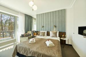 Golden Hour Apartments - Lividus 110