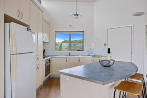 Beach Escape Penthouse 1 bedroom apartment