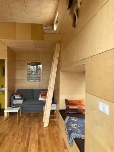 Guesthouse With Lake View