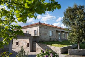 Casa dos Vasconcelos - Countryside Estate with Garden & Pool