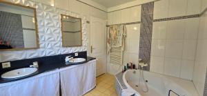 maison 8 personnes 4 chambres avec mezzanine et grand jardin