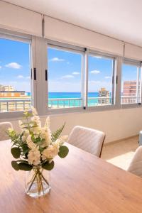 Bright-Sky Penthouse, Alicante Beach Life
