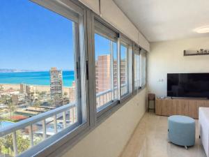 Bright-Sky Penthouse, Alicante Beach Life