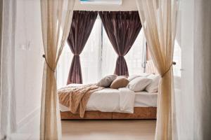 Cozy Luxe Suite KLIA Stay Netflix Pool & Gym
