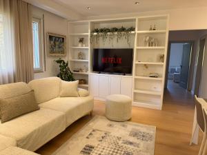NEWBORN Apartment Tirana