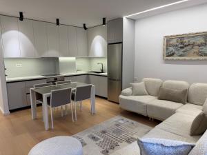 NEWBORN Apartment Tirana