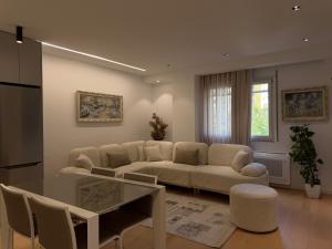 NEWBORN Apartment Tirana