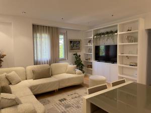 NEWBORN Apartment Tirana