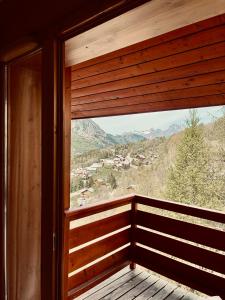 Duplex 3 bedrooms 8 peoples Heated pool Ski in ski out