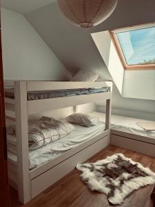 Duplex 3 bedrooms 8 peoples Heated pool Ski in ski out