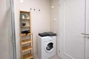 Prague 1-Park & Museum View-LIFT-NETFLIX-WASHER