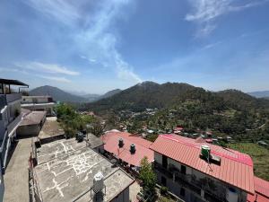 Singh Kainchi Dham Villa
