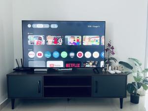Blossom Homes at iCity Wi-Fi Smart TV 1 Car Park
