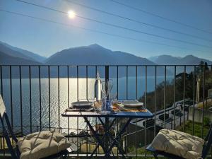 Casa Cremia, Lake Como Luxury Apartment - Pool with View