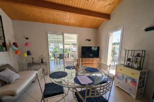 Spacious home near the sea and Clemenceau