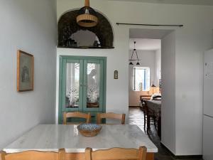 Alice House Tinos