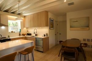 Luxury 800sf Cottage