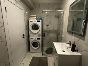 Dali Apartment