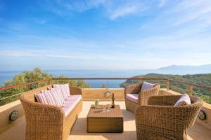 Villa Kalyvia Beta Kalyvia, Skiathos Private Infinity Pool & Sea Views