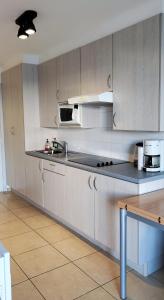 Apartment with community pool and only 10 min walk to the beach