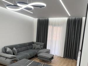Skyline Apartment 2