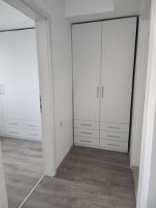 Mitrovski Residence