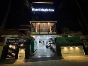 Hotel Maple Inn