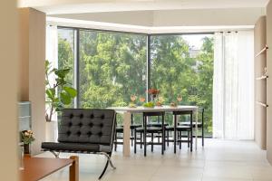 Hongdae New 3BR 2Bath Large Family Apt I Elevator I Park View I Spacious 101m2