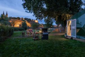Unique Escape Glamping in the Heart of Prague with Hot Tub and Vysehrad Castle View