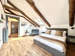 Stop In ITALY TO CP14 Cozy Attic View Centro