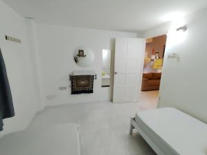 Spacious Landed House 13 Pax BBQ Corner Lot