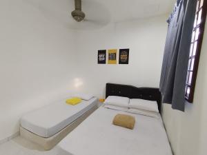 Spacious Landed House 13 Pax BBQ Corner Lot