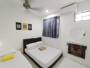 Spacious Landed House 13 Pax BBQ Corner Lot