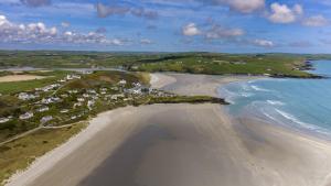 2 bed Beachfront Apartment Inchydoney Cork