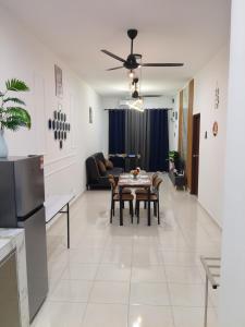 Yashz Guest House