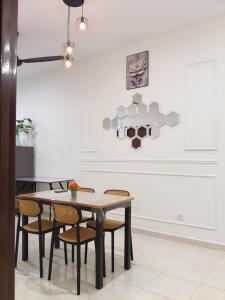 Yashz Guest House