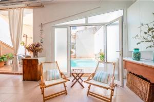 Charming apartment with private pool and terrace