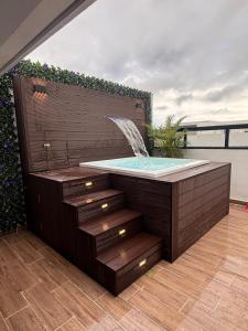 Welcome to Family-Friendly Penthouse with jacuzzi