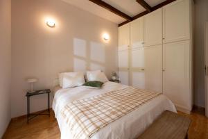Authentic Anixi Villa with Pool & Guest Suite