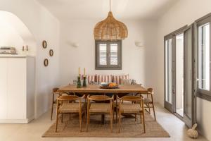 Villa Kephala, Beachfront luxury with pool