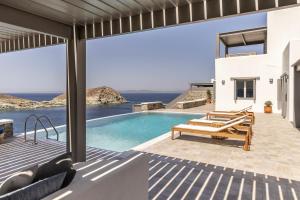 Villa Kephala, Beachfront luxury with pool