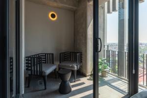 Private terrace overlooking the Monument to the Revolution