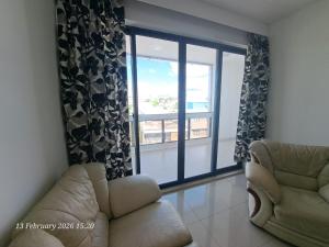 3 Bedroom Apartment 1min walk metro station
