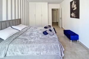 Azura -the sea meets the serenity of Saranda