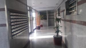 apartamento playa de Levante,parking, aire dos habitaciones y dos baños vistas playa y jardin