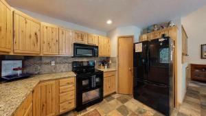 McCall Cabin on Golf Course Pool & Sauna