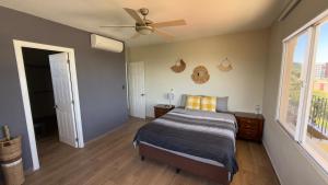 Charming Penthouse with Stunning View to San Salvador