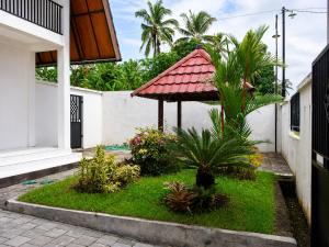 Villa Lumbung Karang Bayan
