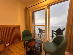 mungri Hotel